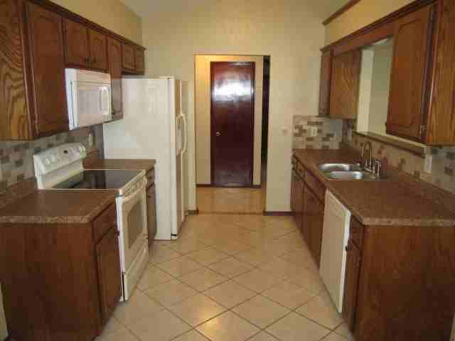 2701 Pennington Avenue - Photo 6 of 20