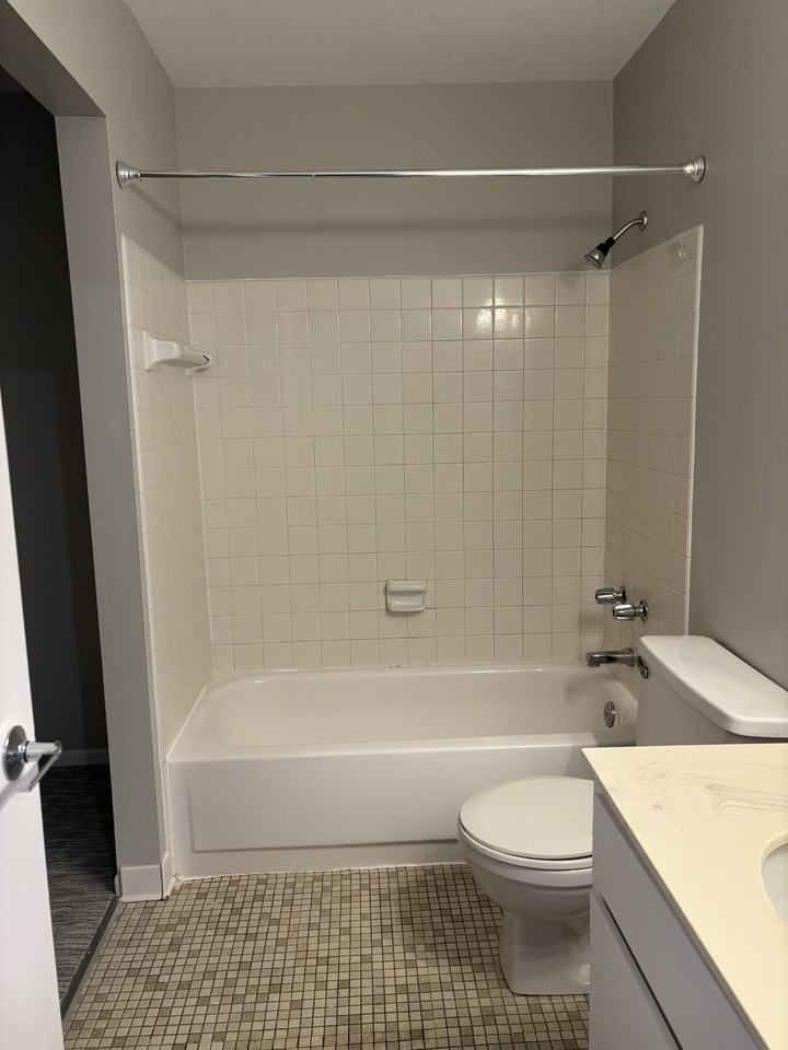 1601 N Innsbruck Dr #305 - Photo 2 of 16