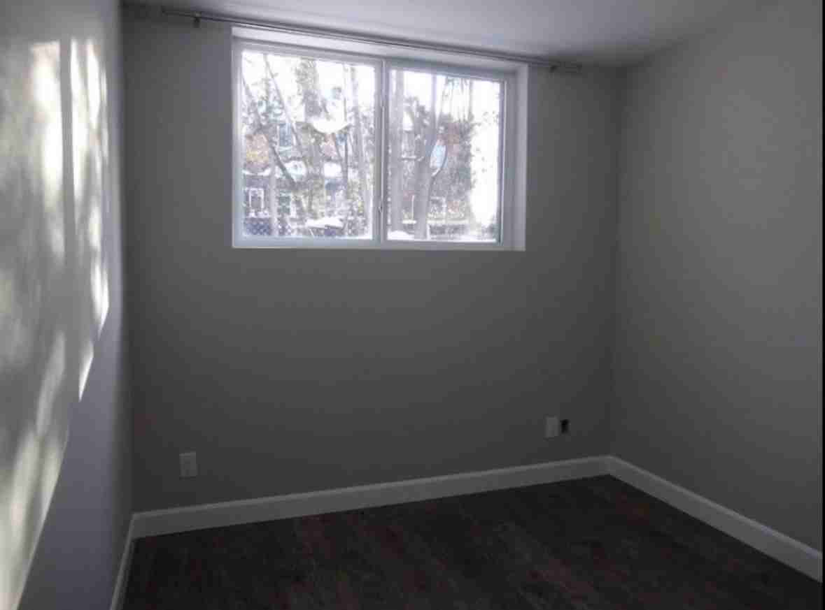 298 Glynn Avenue #B - Photo 7 of 12