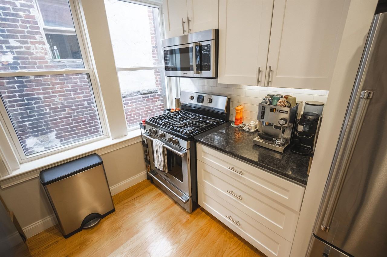 81 Prince St #4 - Photo 7 of 13