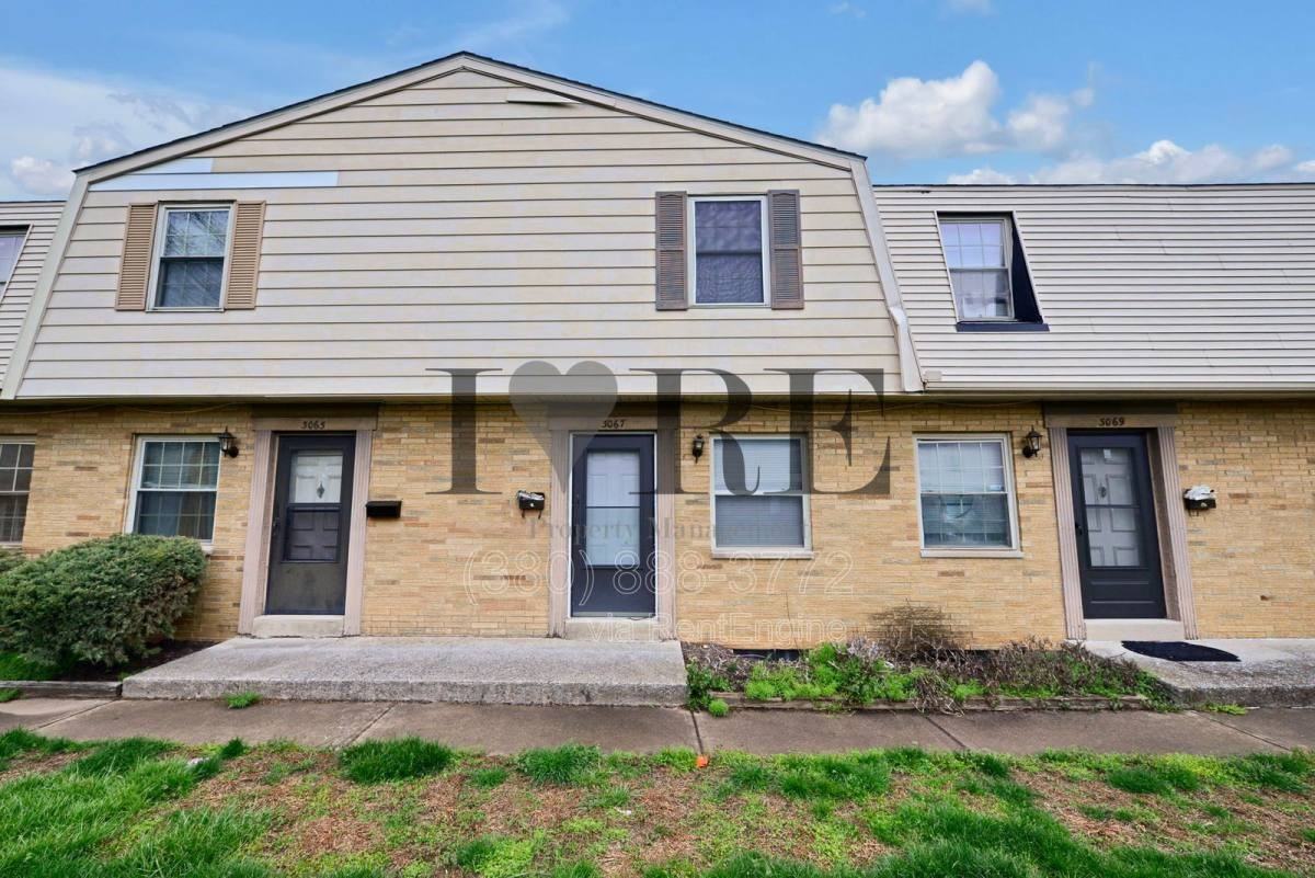 3067 Morsetowne Ct S - Photo 2 of 9