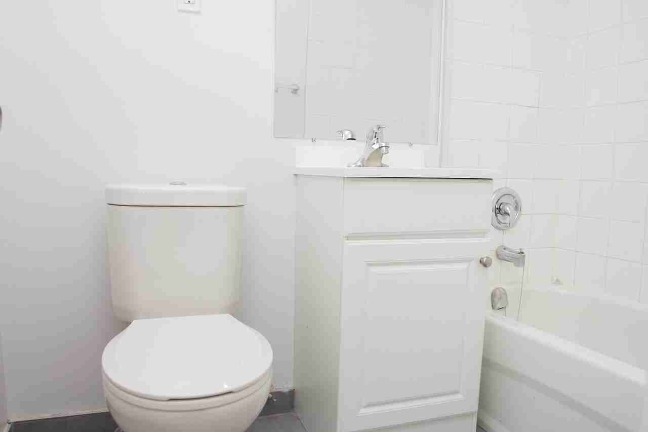 1594 Victoria Park Apartments - Photo 6 of 6