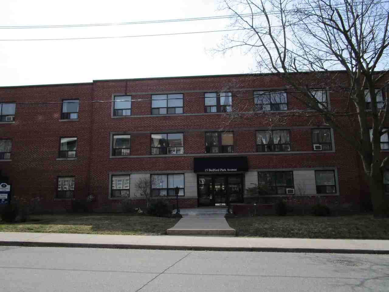 15 Bedford Park Avenue - Photo 2 of 2