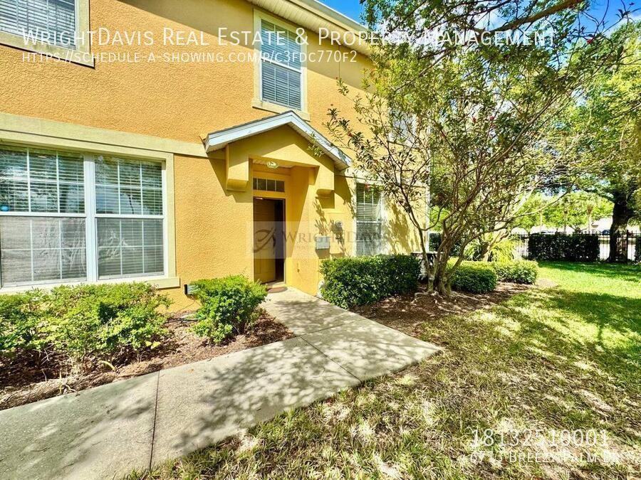 6713 Breezy Palm Dr - Photo 4 of 32