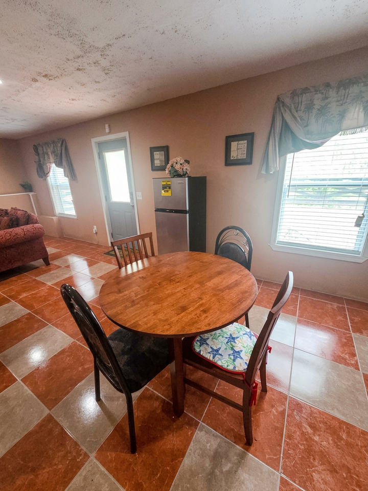 311 Spring Crossing - Photo 7 of 12