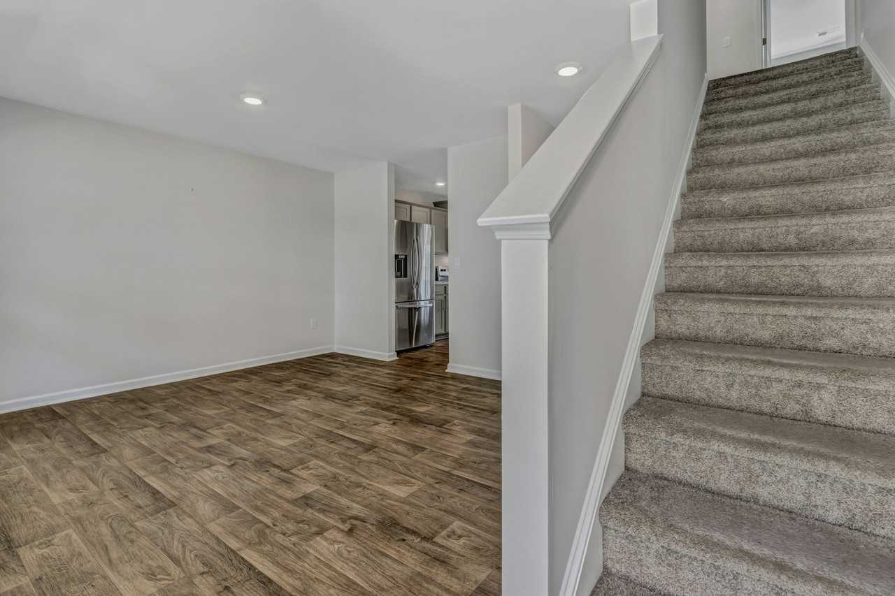 227 Roper Street - Photo 6 of 50
