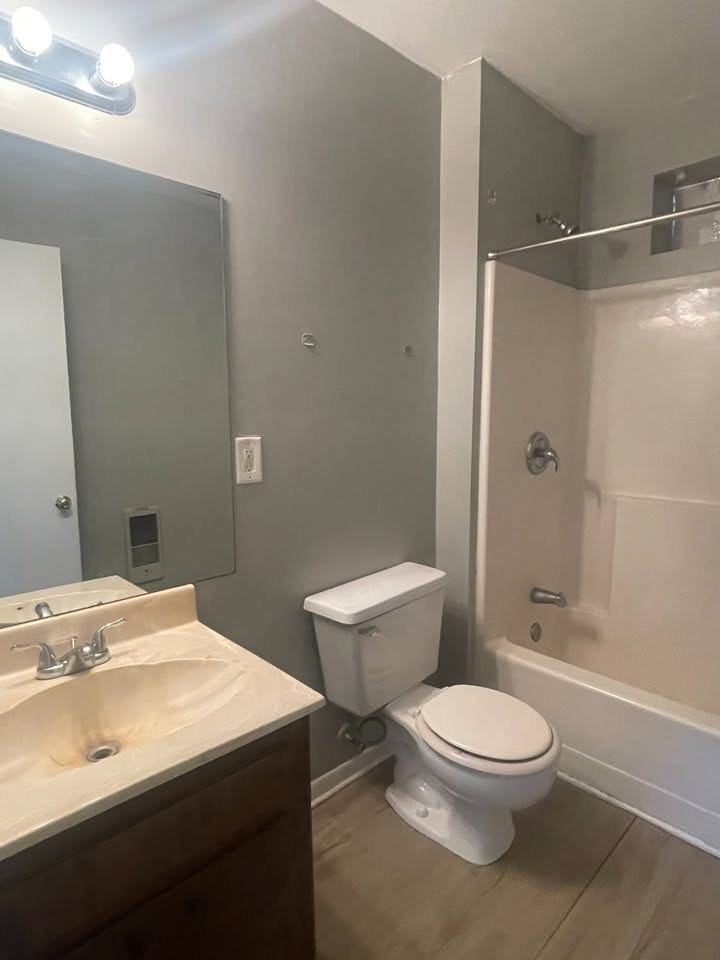 1440 Wolfe Lane, Unit C2 - Photo 3 of 3