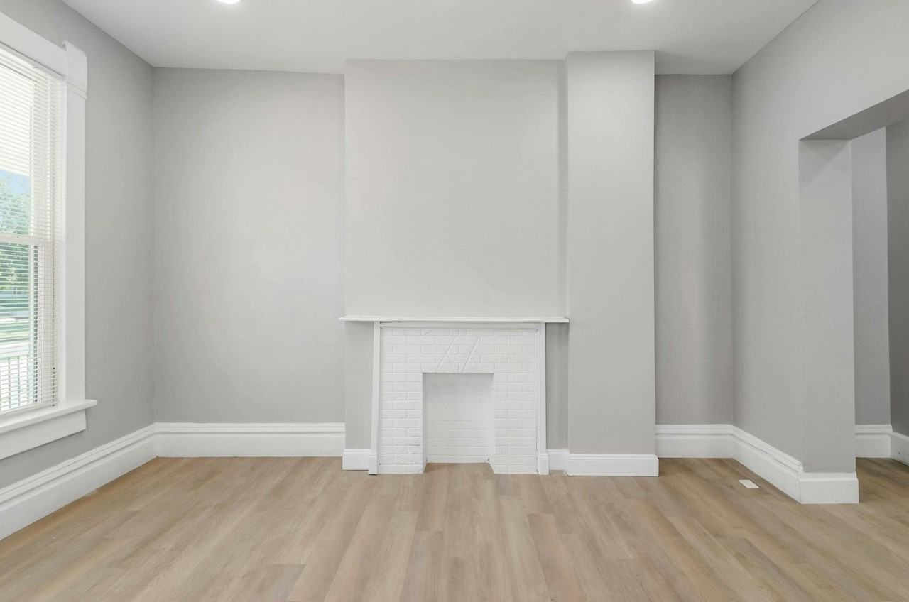 135-137 Dakota Avenue, Unit 135 - Photo 7 of 31