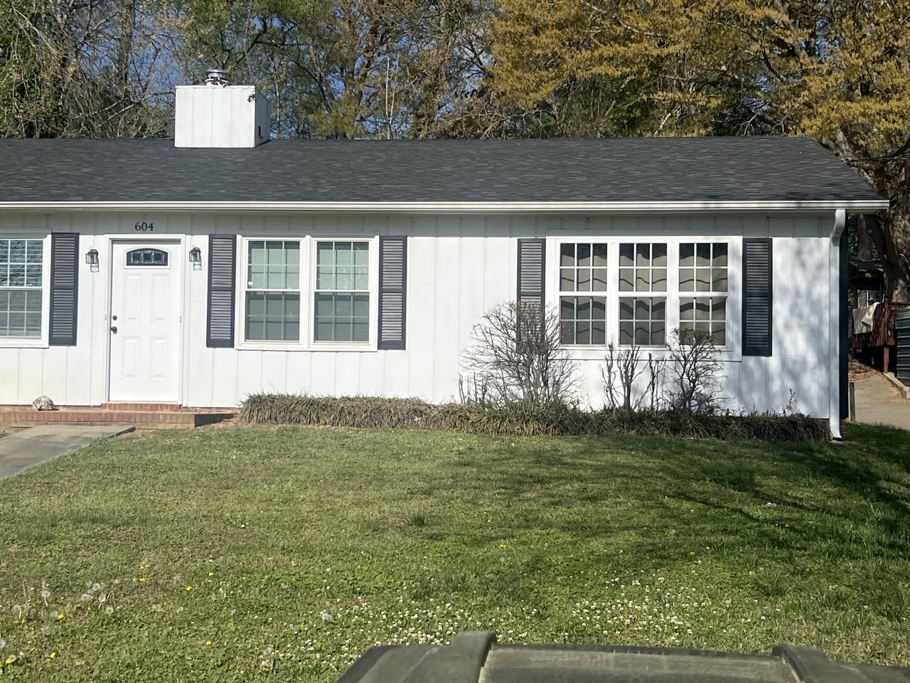 604 Leander St #B - Photo 2 of 8