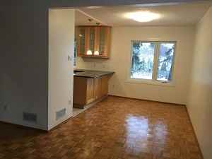 1334 15th St E - Photo 2 of 15