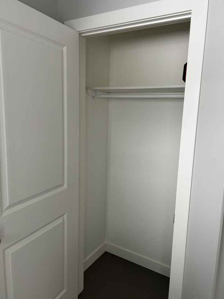 3 Bedroom | 2.5 Bathroom | 324 Brighton Gate - Photo 4 of 34