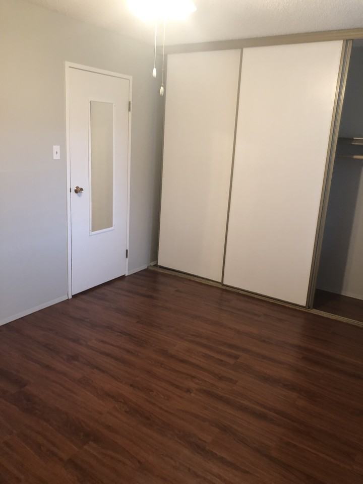 2 Bedroom | 1 Bathroom | 101 - Photo 6 of 13