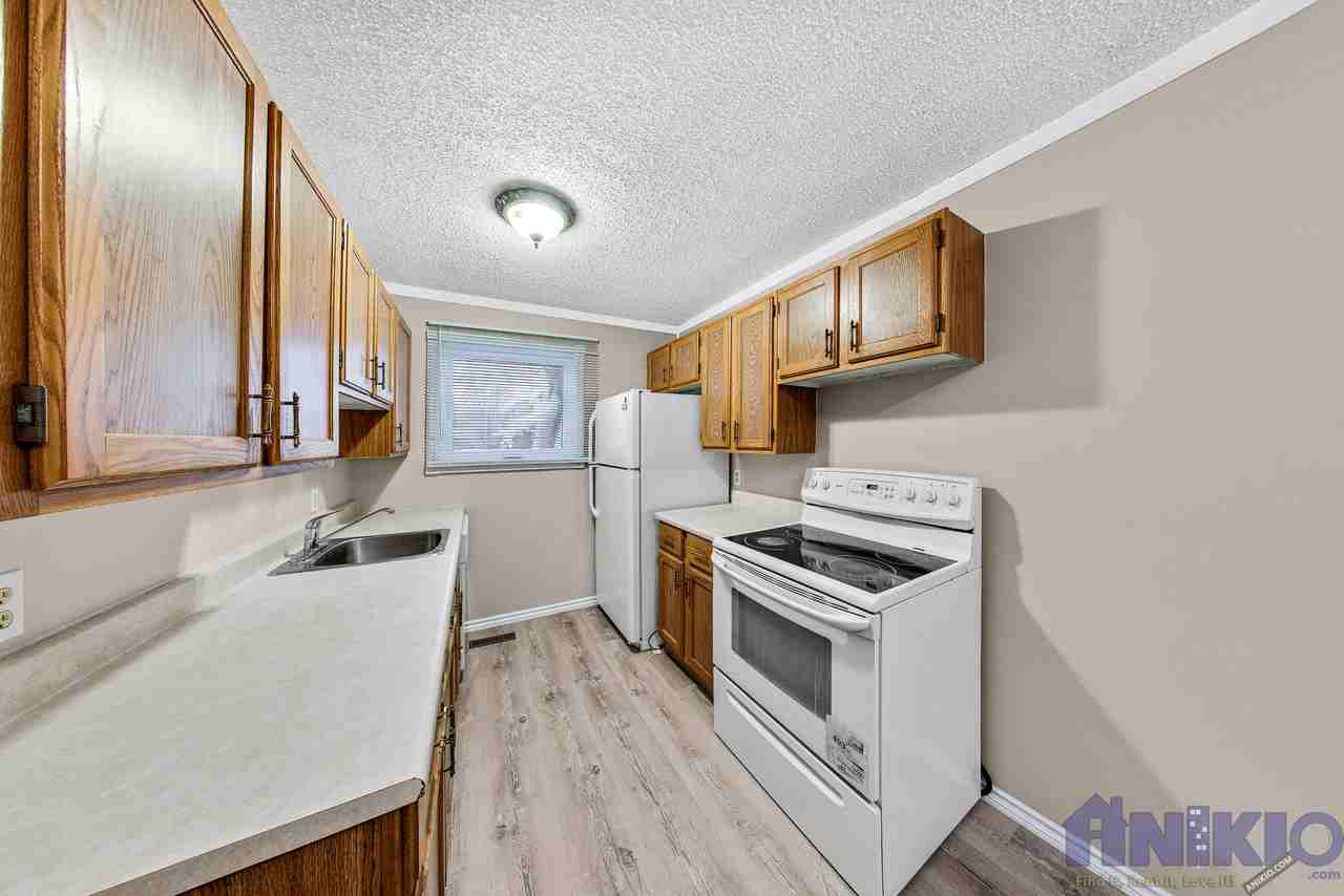 3 Bedroom | 1.5 Bathroom | 1104 - Photo 3 of 16