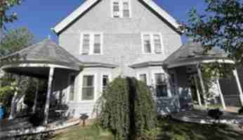 featured image of 14 Carleton St #2