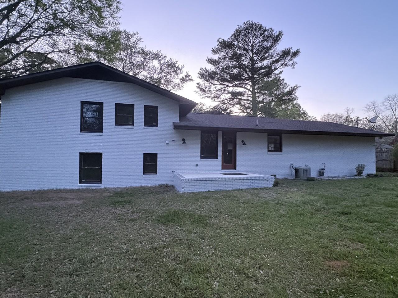 404 S East St #NA - Photo 2 of 14