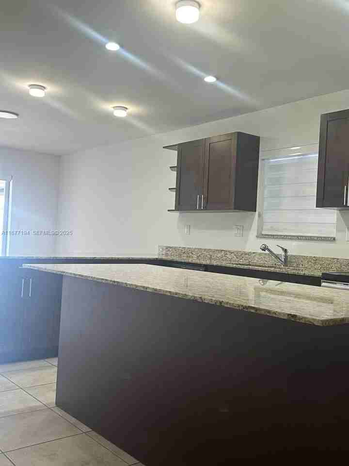 18889 Northwest 35th Avenue - Photo 5 of 6