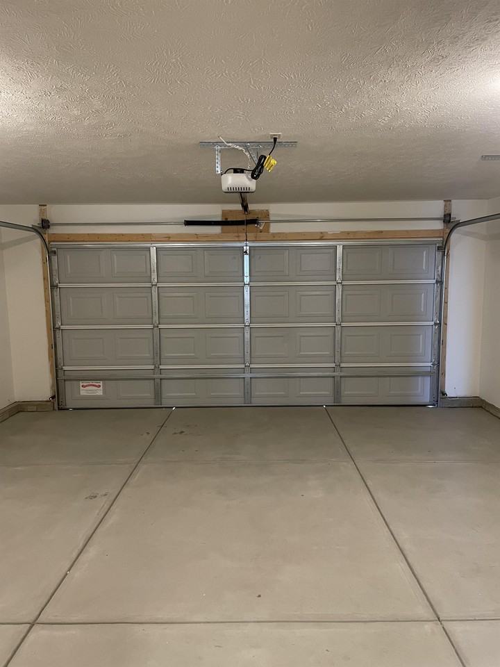 9208 Peregrine Rd #1 - Photo 5 of 31