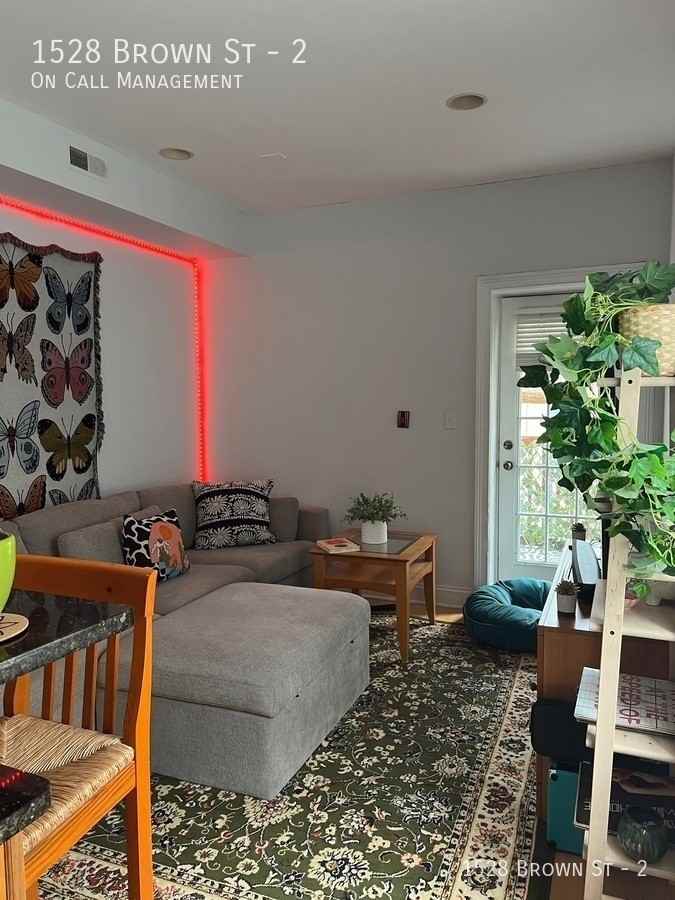 1528 Brown St #2 - Photo 2 of 14