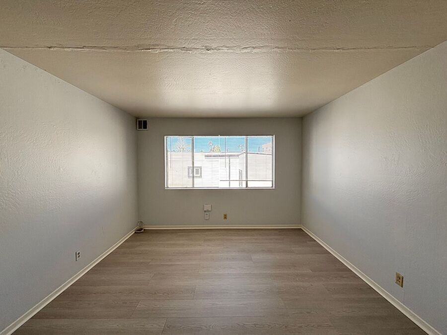 256 Euclid Ave #07 - Photo 2 of 24