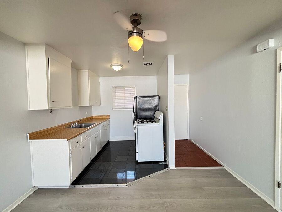 256 Euclid Ave #07 - Photo 5 of 24