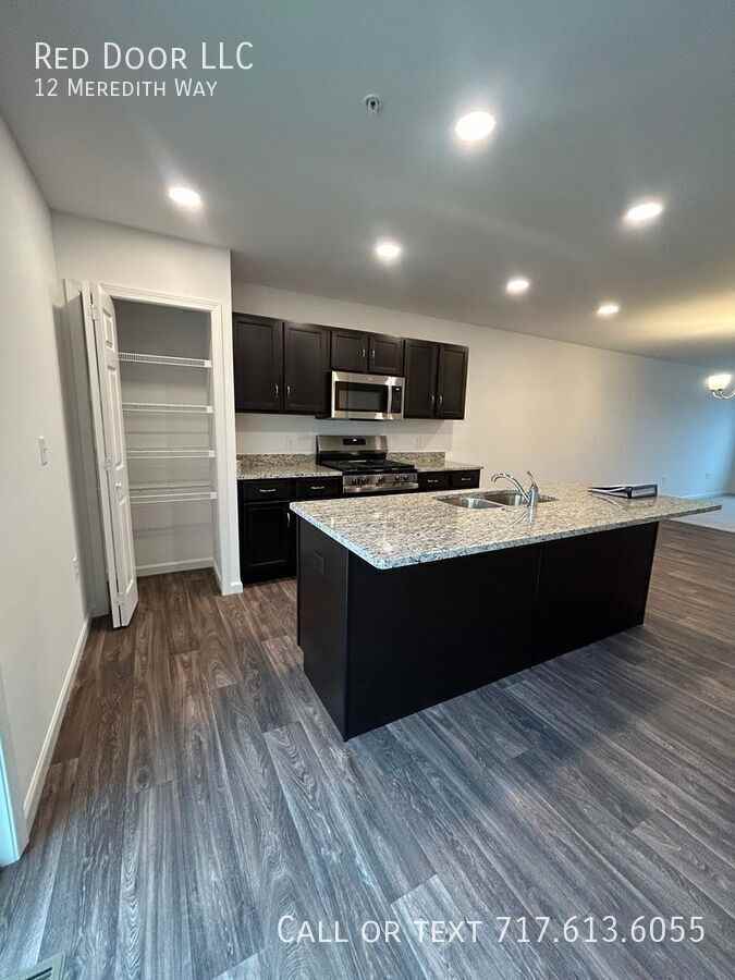 12 Meredith Way - Photo 6 of 21