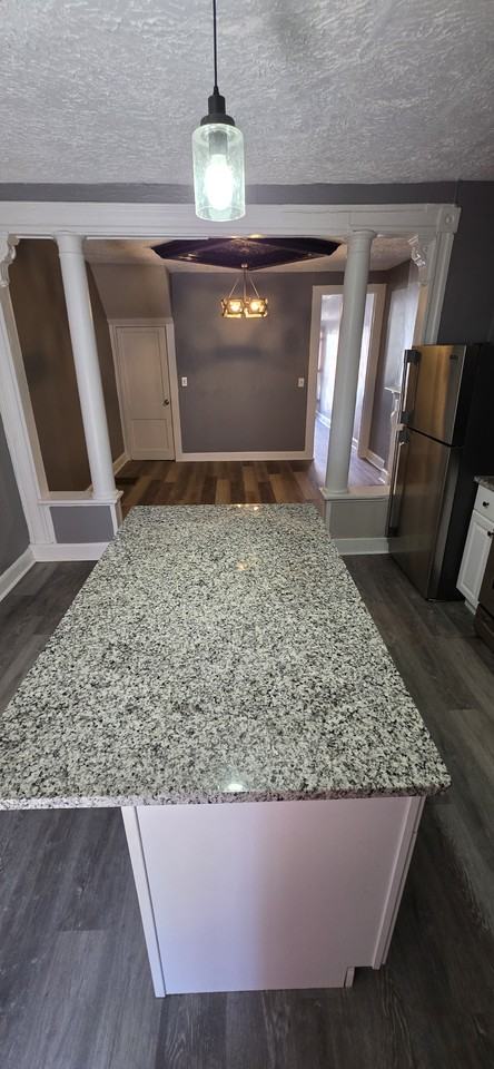 2707 Presbury St - Photo 7 of 18