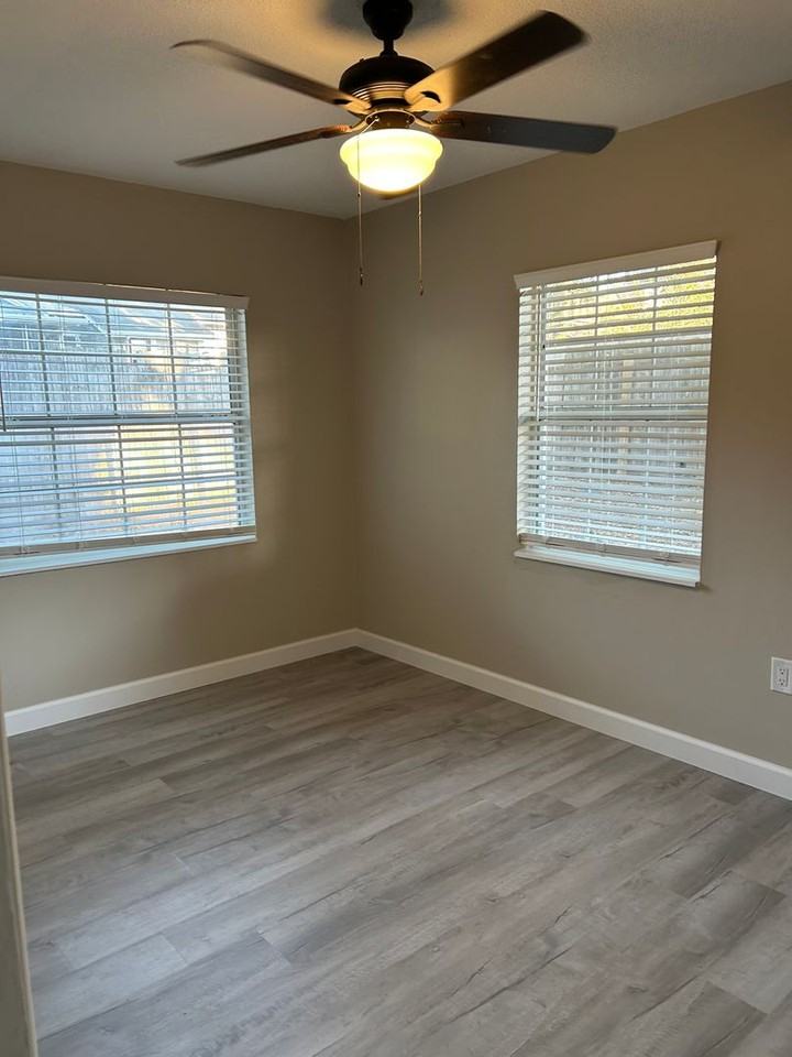 DSP 345 N Dewey - Photo 6 of 23