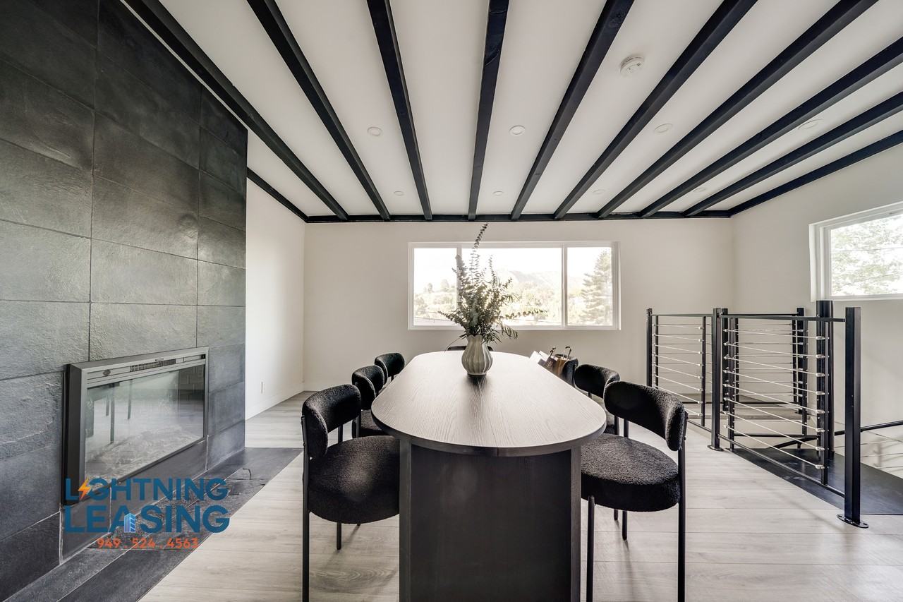 6900 Treasure Trl - Photo 2 of 39