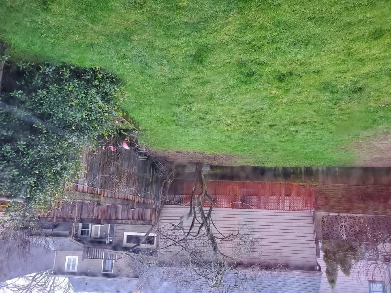 1734 Se 20th Ave - Photo 2 of 4