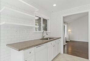 featured image of 7594 Mayhews Landing Rd