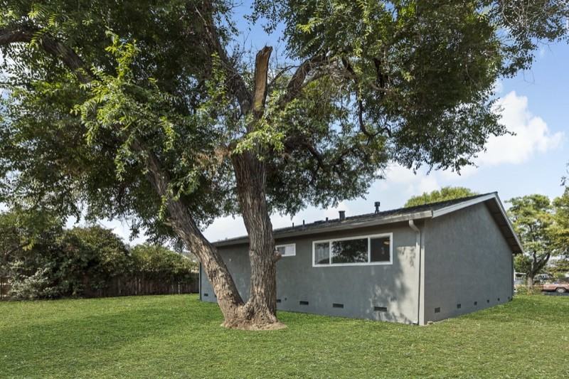 7594 Mayhews Landing Rd - Photo 6 of 31