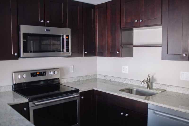 92B N Bedford St - Photo 3 of 11