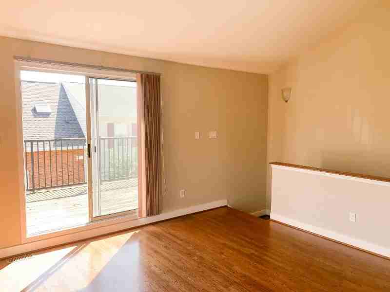 92B N Bedford St - Photo 5 of 11