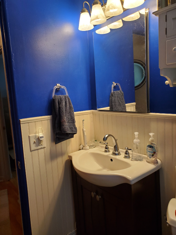 707 Newport Pl #707 - Photo 7 of 9