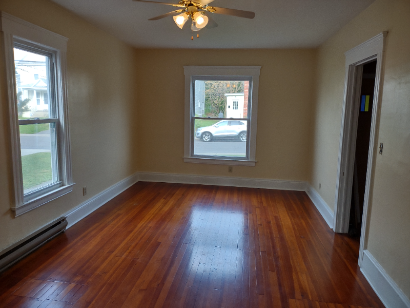 304 Hall Ave #2 - Photo 7 of 12