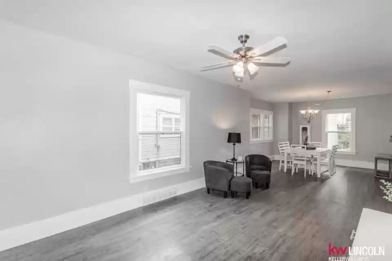 1341 F St - Photo 3 of 18