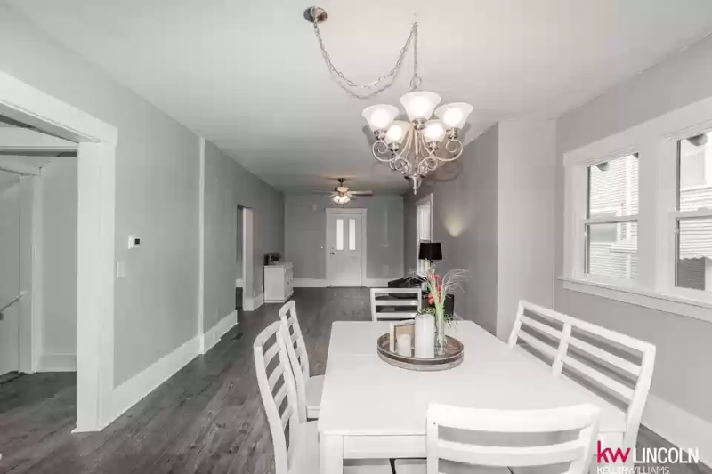 1341 F St - Photo 6 of 18