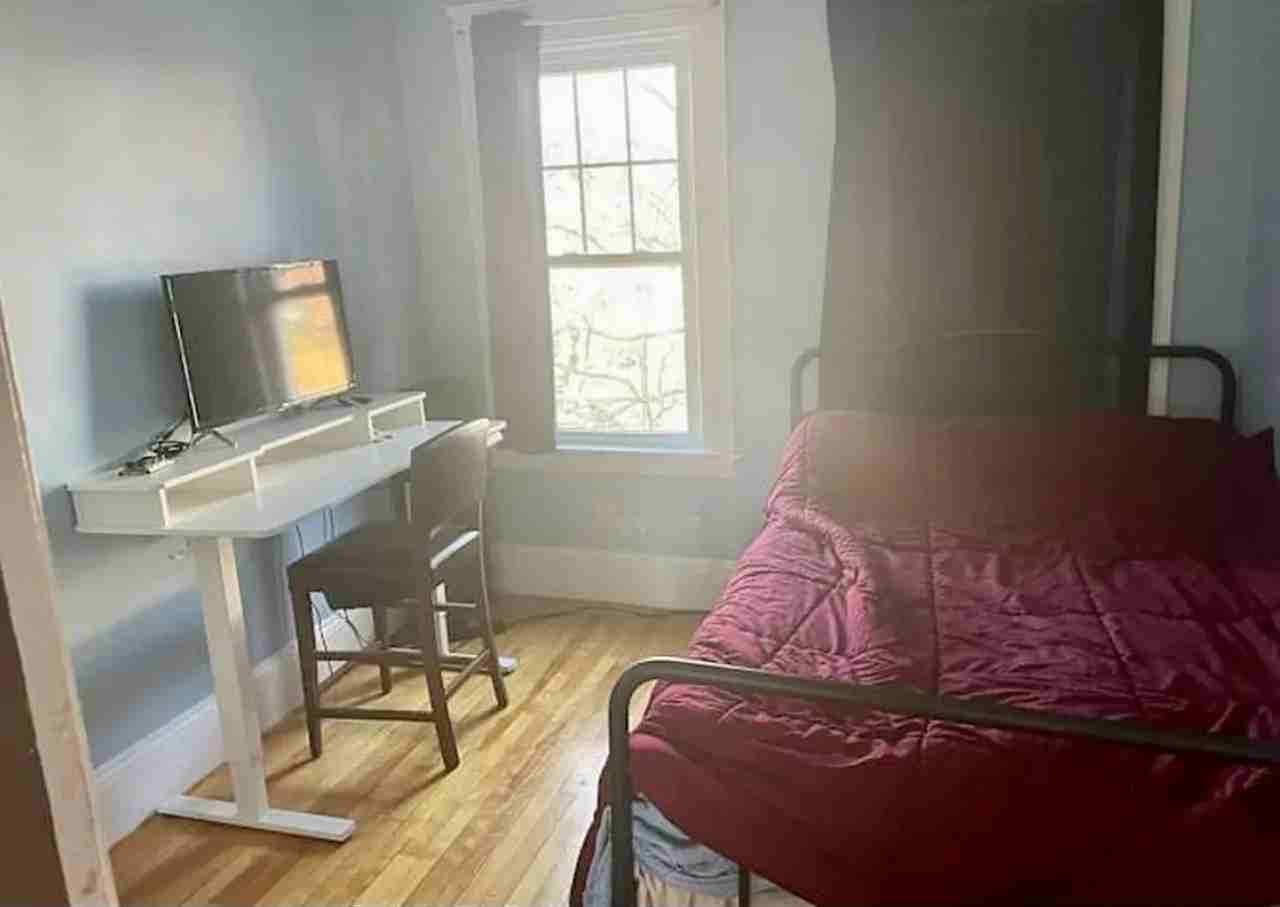 996 Pleasant St #1 - Photo 5 of 17