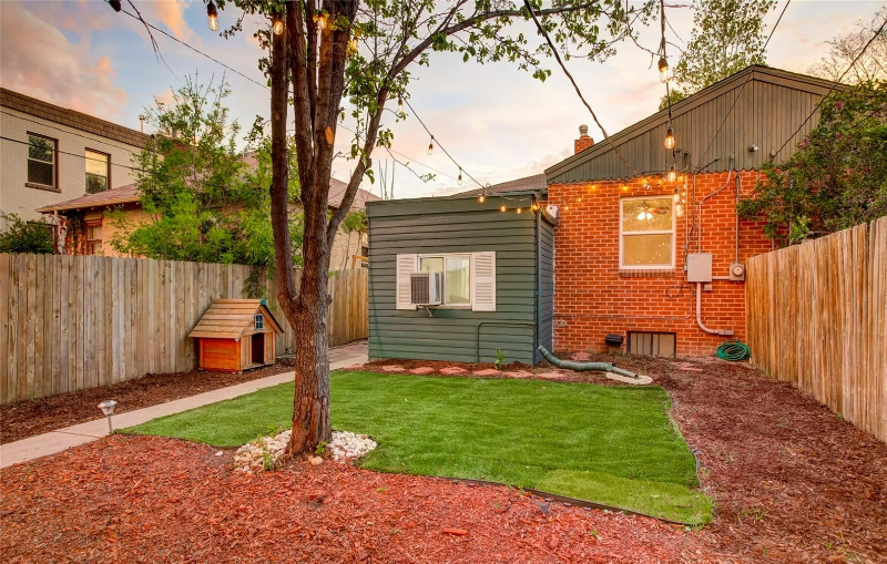 2440 N Gaylord St - Photo 3 of 17