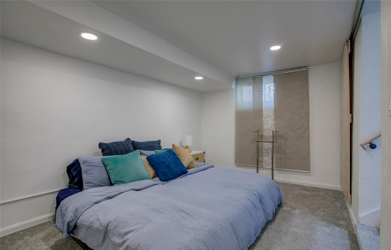 2440 N Gaylord St - Photo 7 of 17