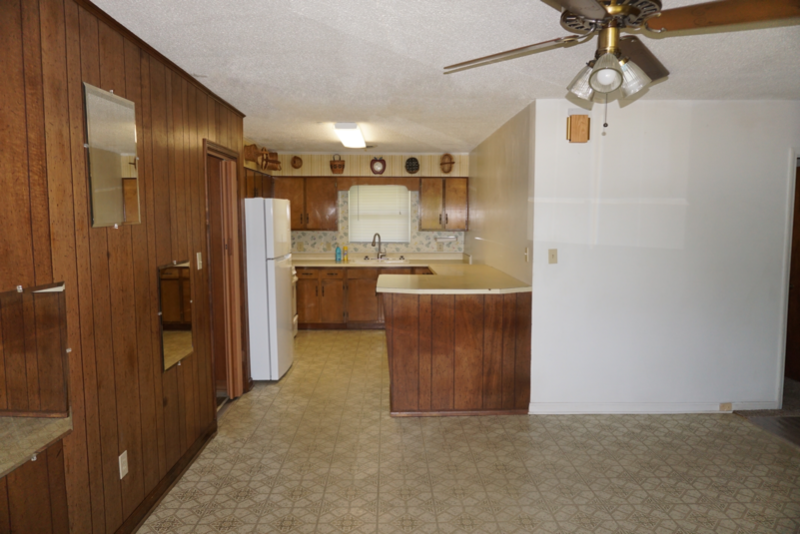 2802 Auburn St - Photo 5 of 24