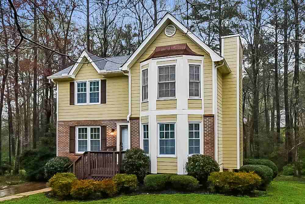 2466 Zachary Woods Dr Nw