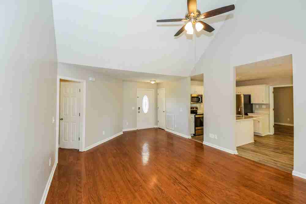 7660 S Swift Rd - Photo 5 of 17