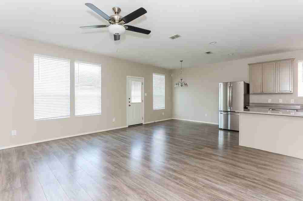 1724 Gayla Creek Dr - Photo 4 of 16