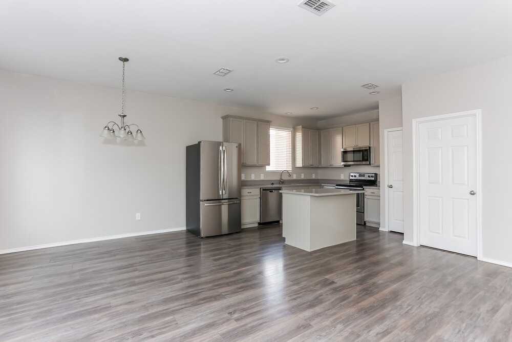 1724 Gayla Creek Dr - Photo 5 of 16