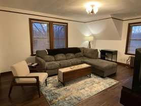 25 Delos St W #B - Photo 1 of 1