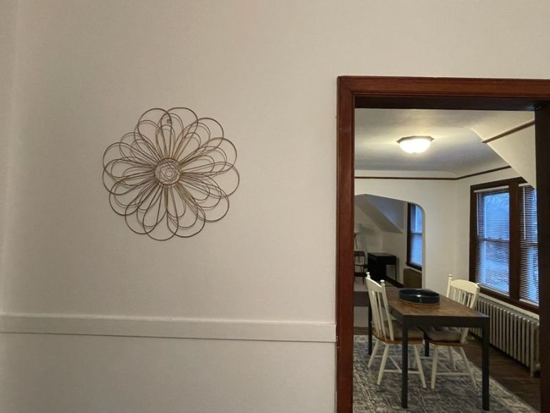 25 Delos St W #B - Photo 7 of 22