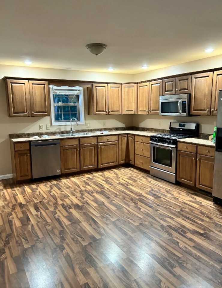 304 Georgetown Rd - Photo 5 of 18