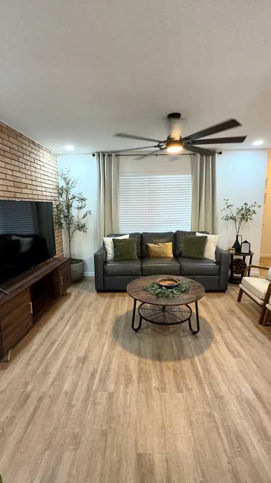 1600 W Nolana Ave #11 - Photo 4 of 15