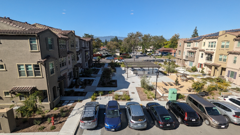 1343 W Middlefield Rd #R1 - Photo 6 of 15